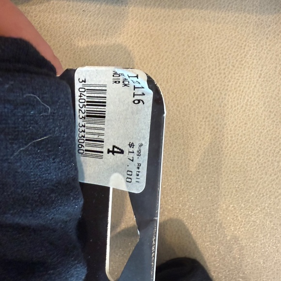 Grouping : 3 pairs of full black tights : and one grey and one black knit thighs - Picture 5 of 8